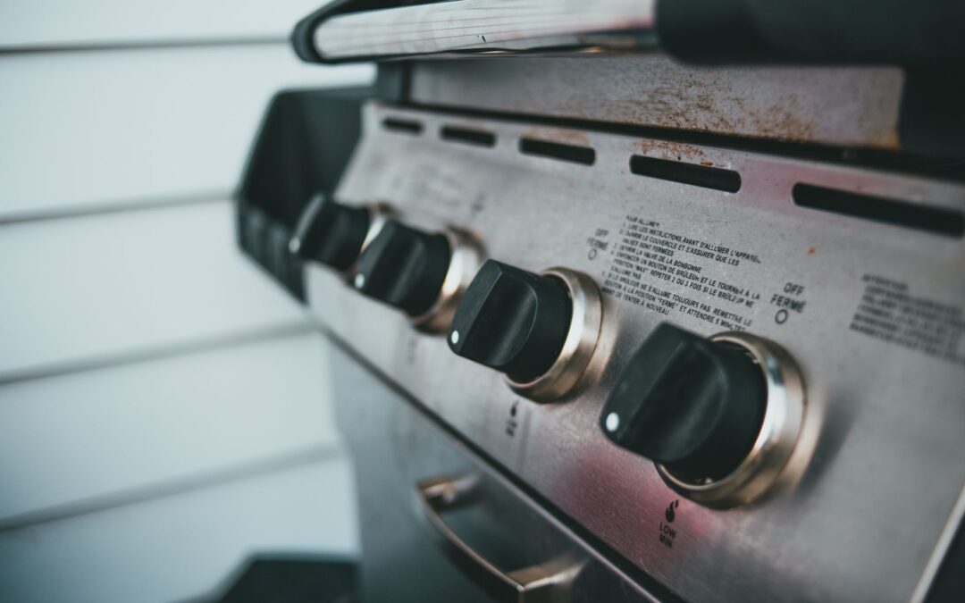 Outdoor Kitchen and Deck Ideas for Greenville, MI Homes